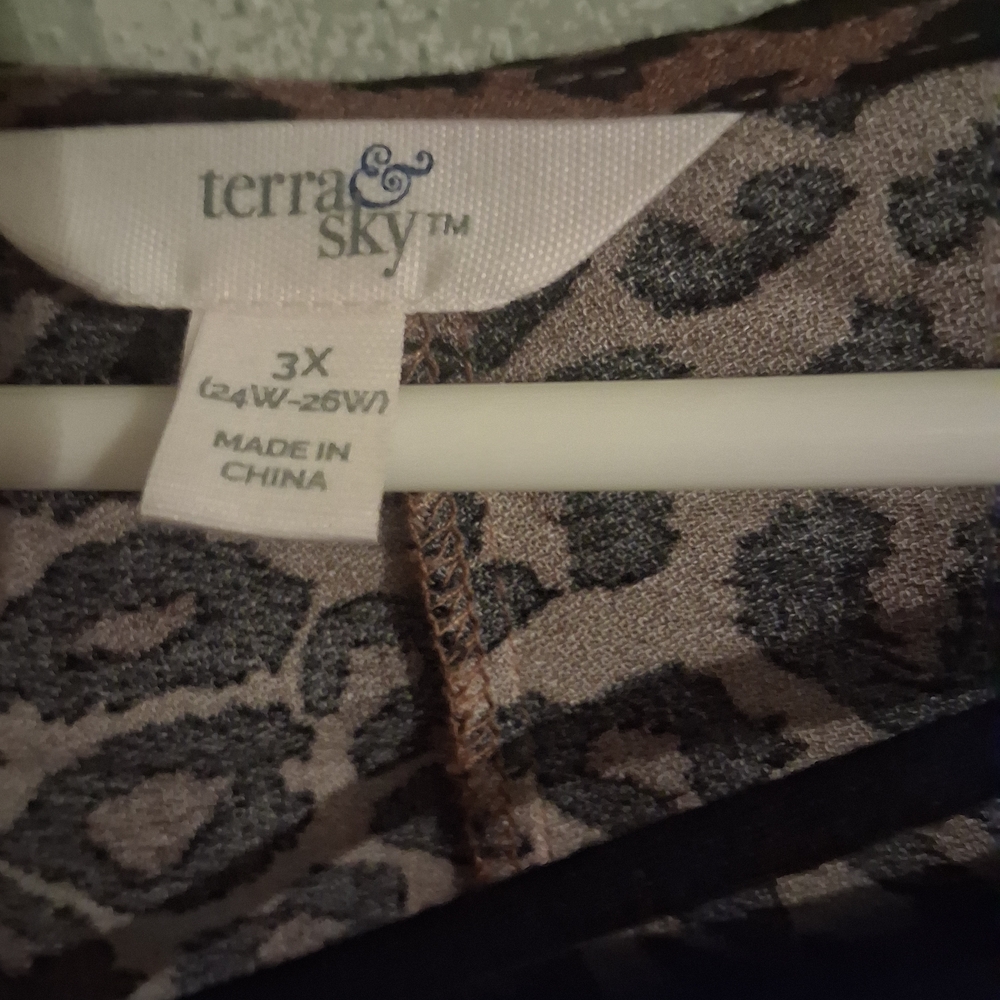Chic Leopard Print Cardigan - Picture 2 of 2